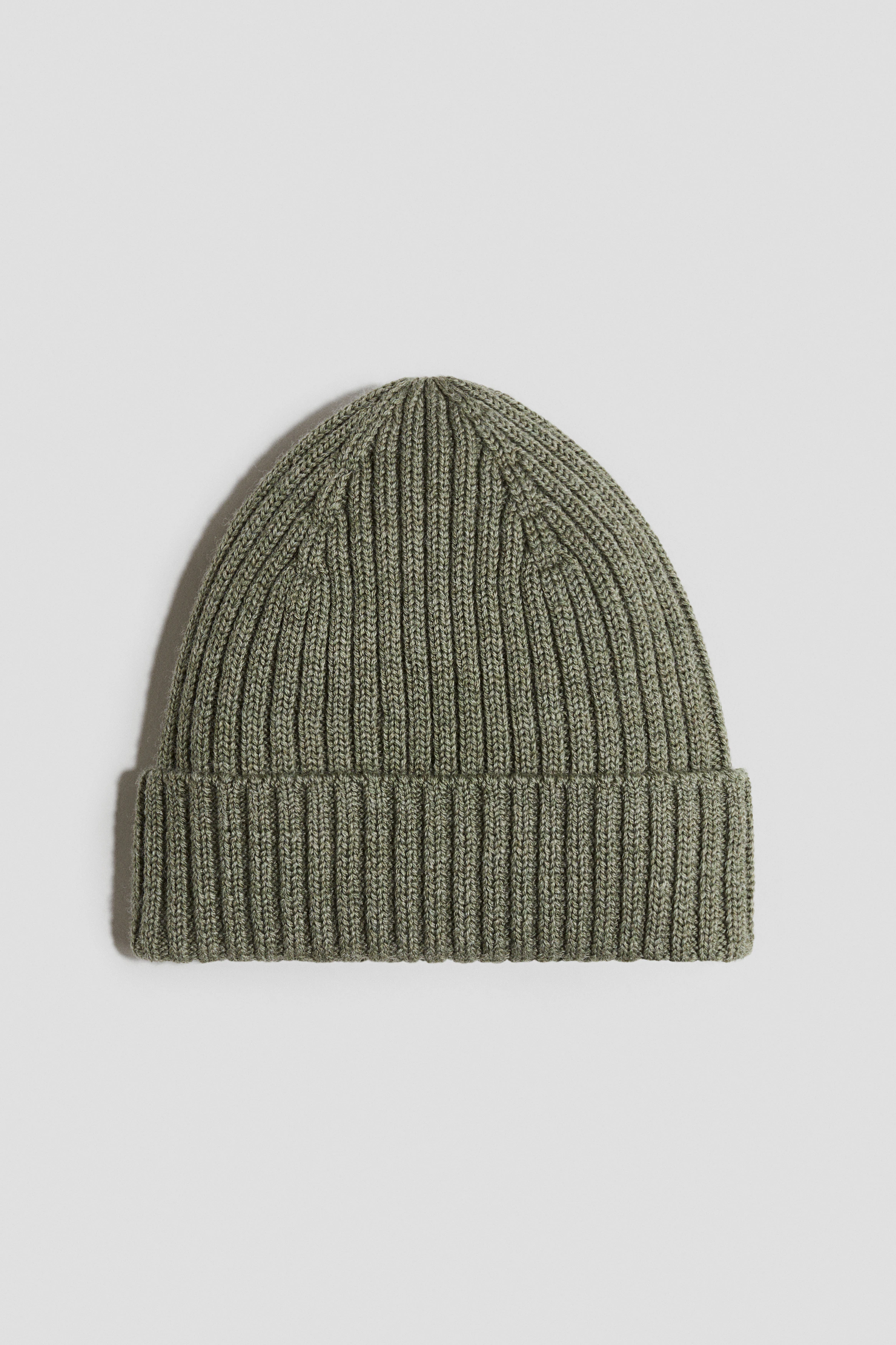 Merino wool beanie — Khaki green